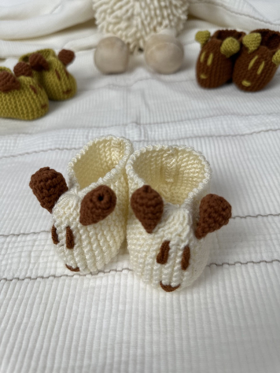 Handmade Kulak Figürlü Bebek Patiği