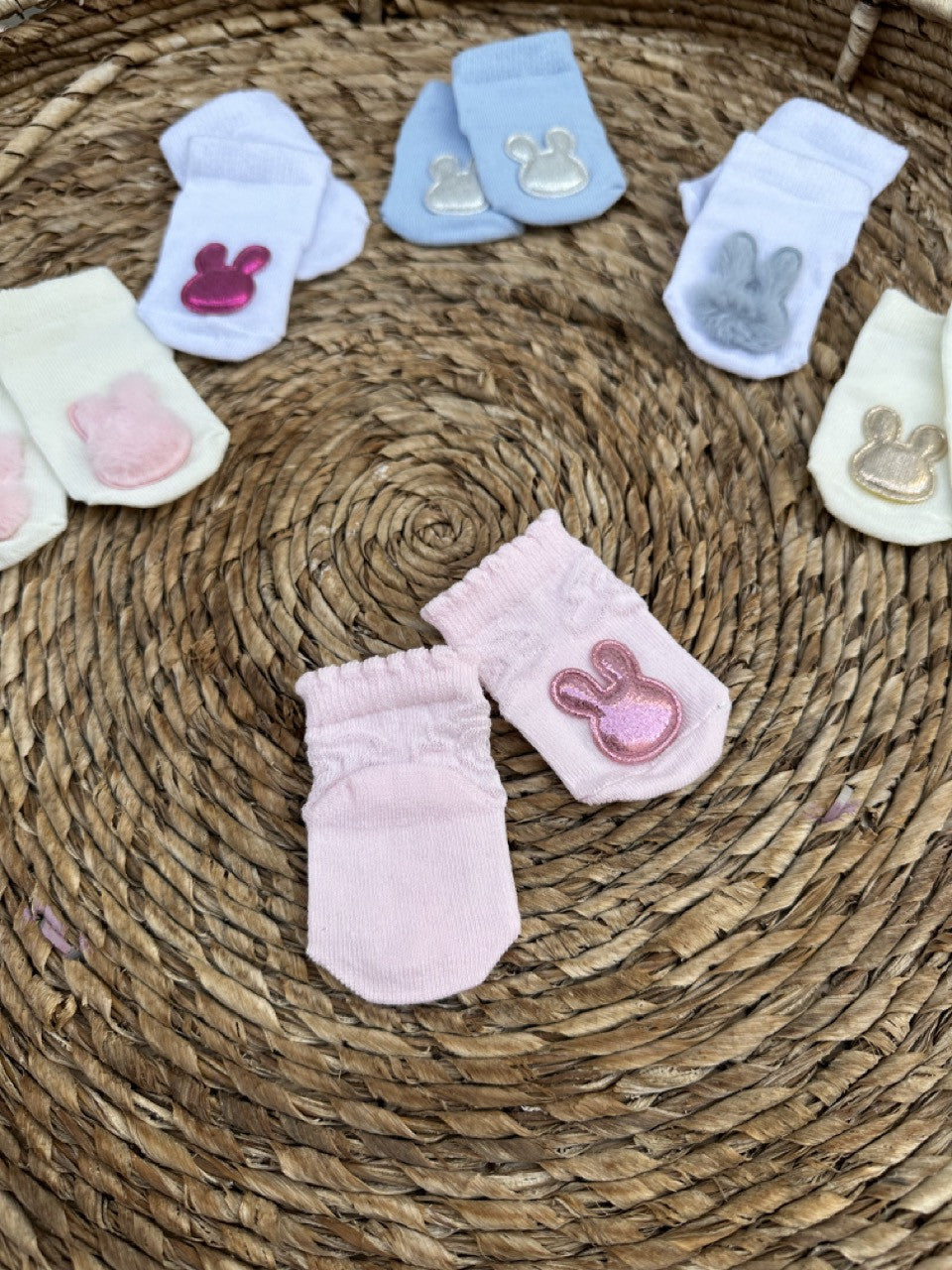 Krem Tüylü Tavşan Objeli Eğlenceli Bebek Çorabı