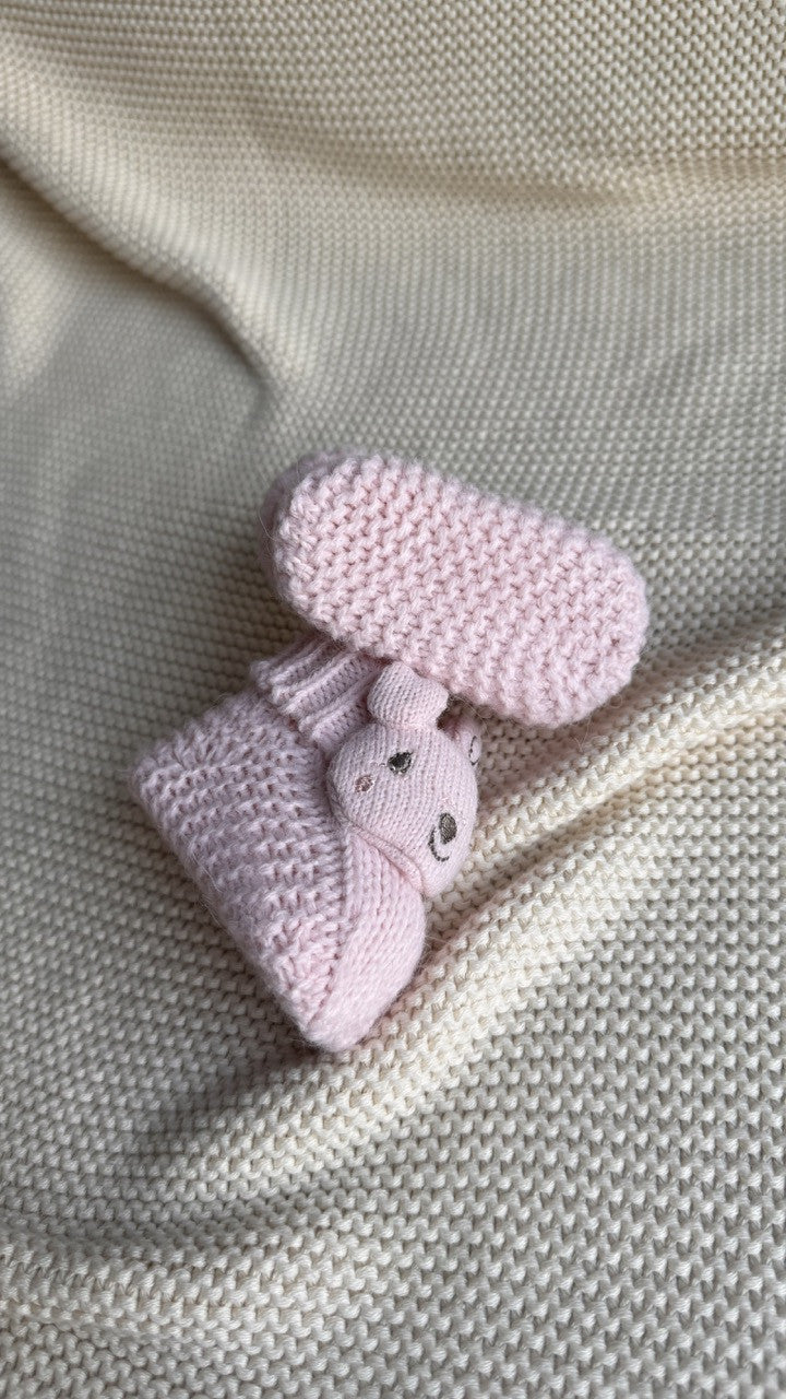Pembe Tavşanlı Çıngıraklı Örgü Patik