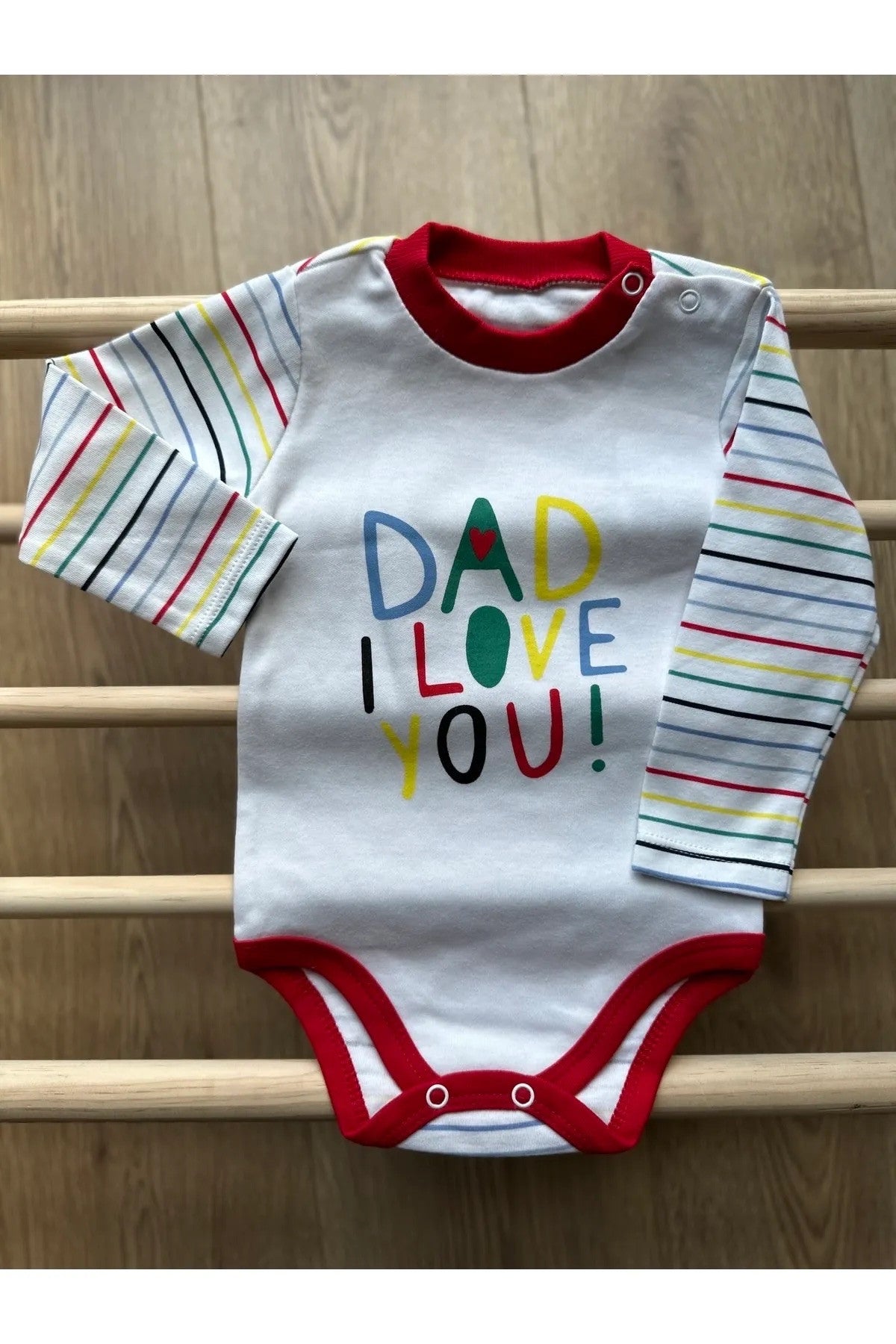 Kırmızı ''Dad I Love You!'' Baskılı Detaylı Çıtçıtlı Body