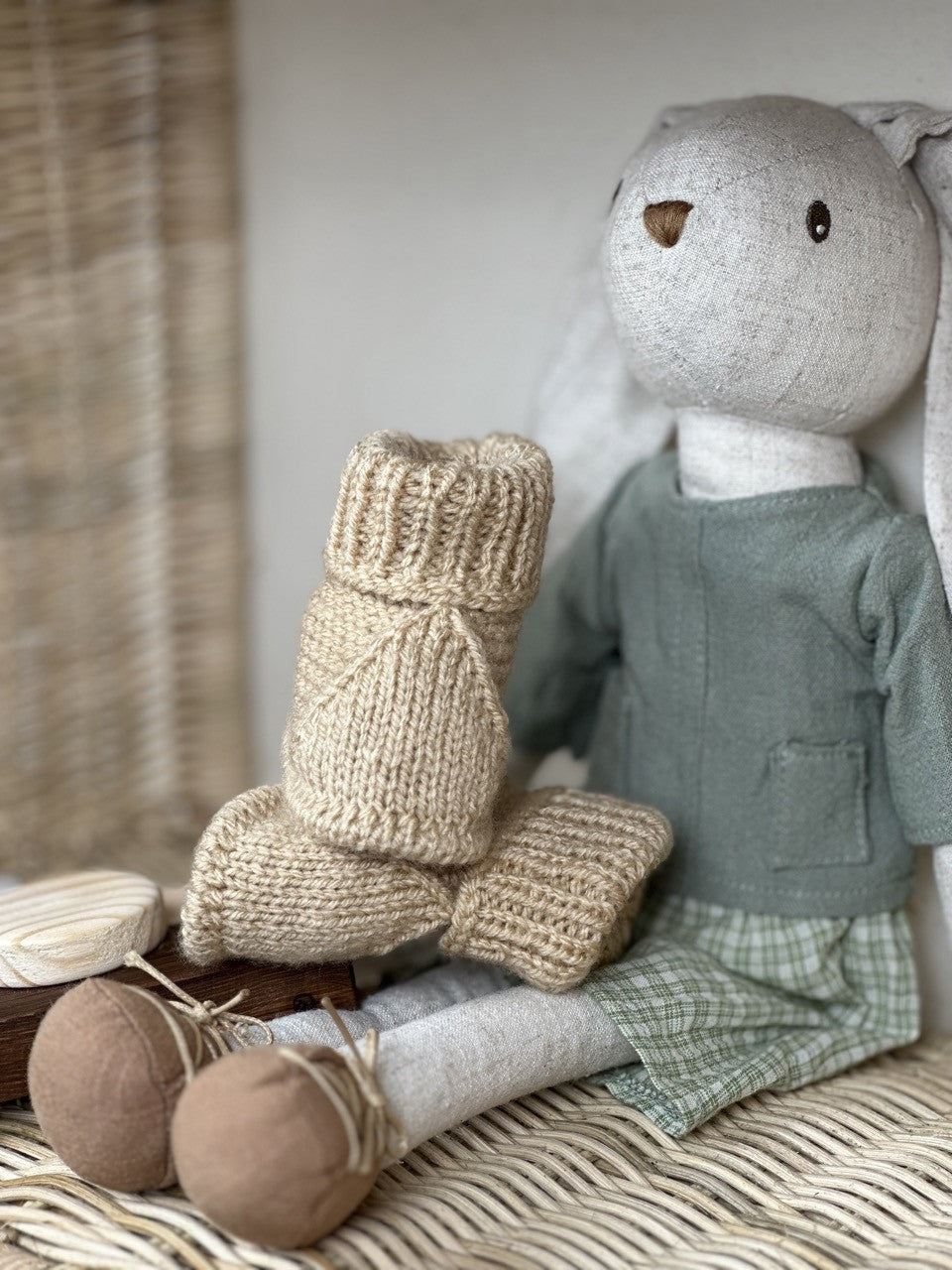 Bej Handmade Katlama Detaylı Örgü Patik