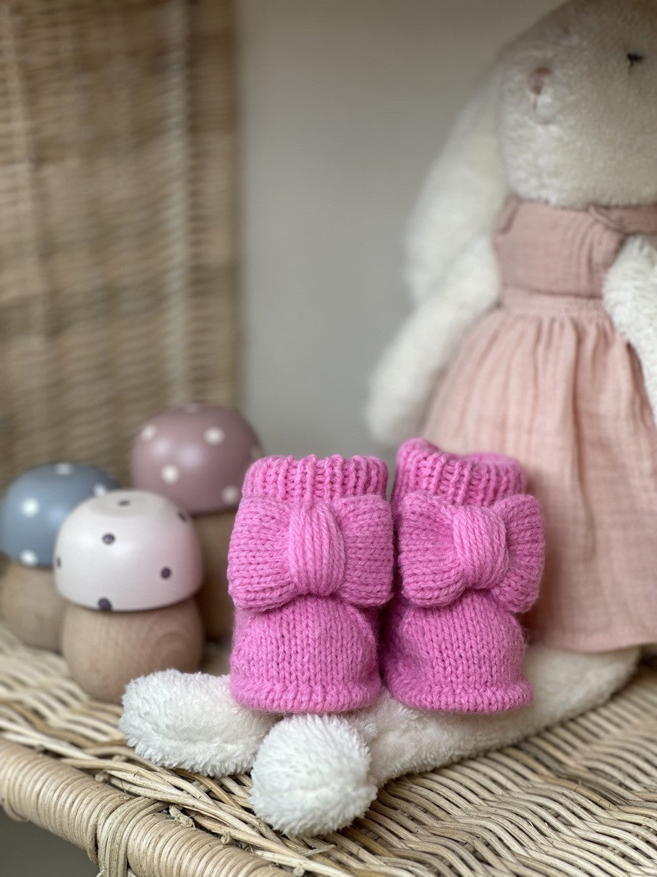 Pembe Handmade Örgü Fiyonk Detaylı Kız Bebek Patik