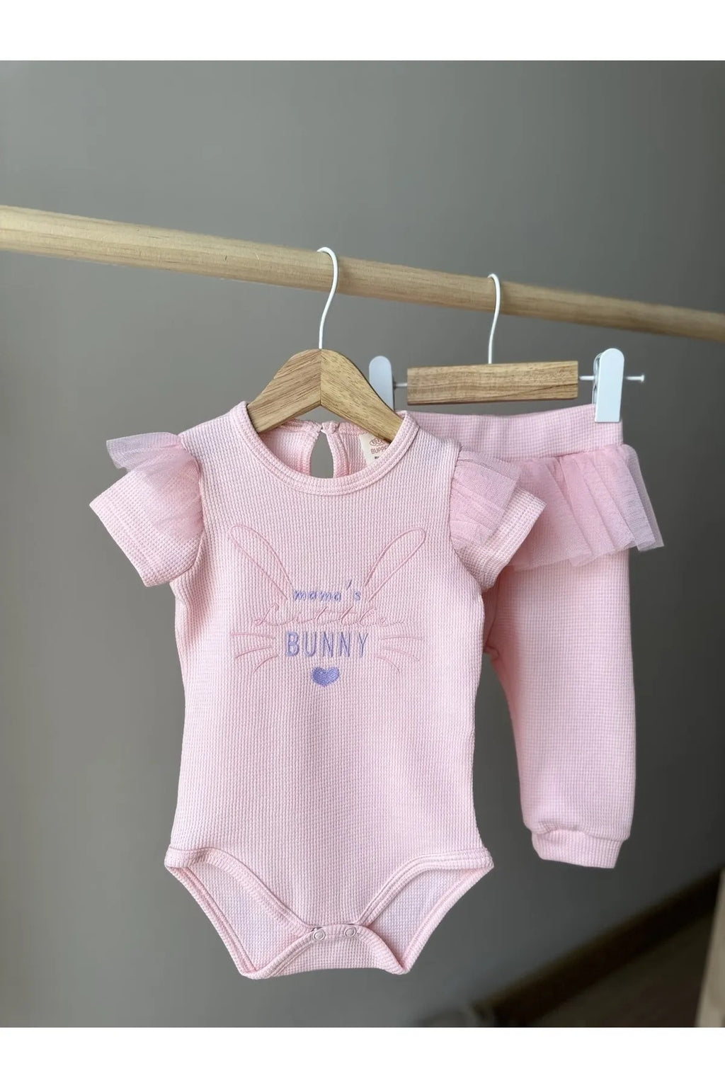 Pembe Tütülü Tavşan Nakış Detaylı 2li Kız Bebek Takımı