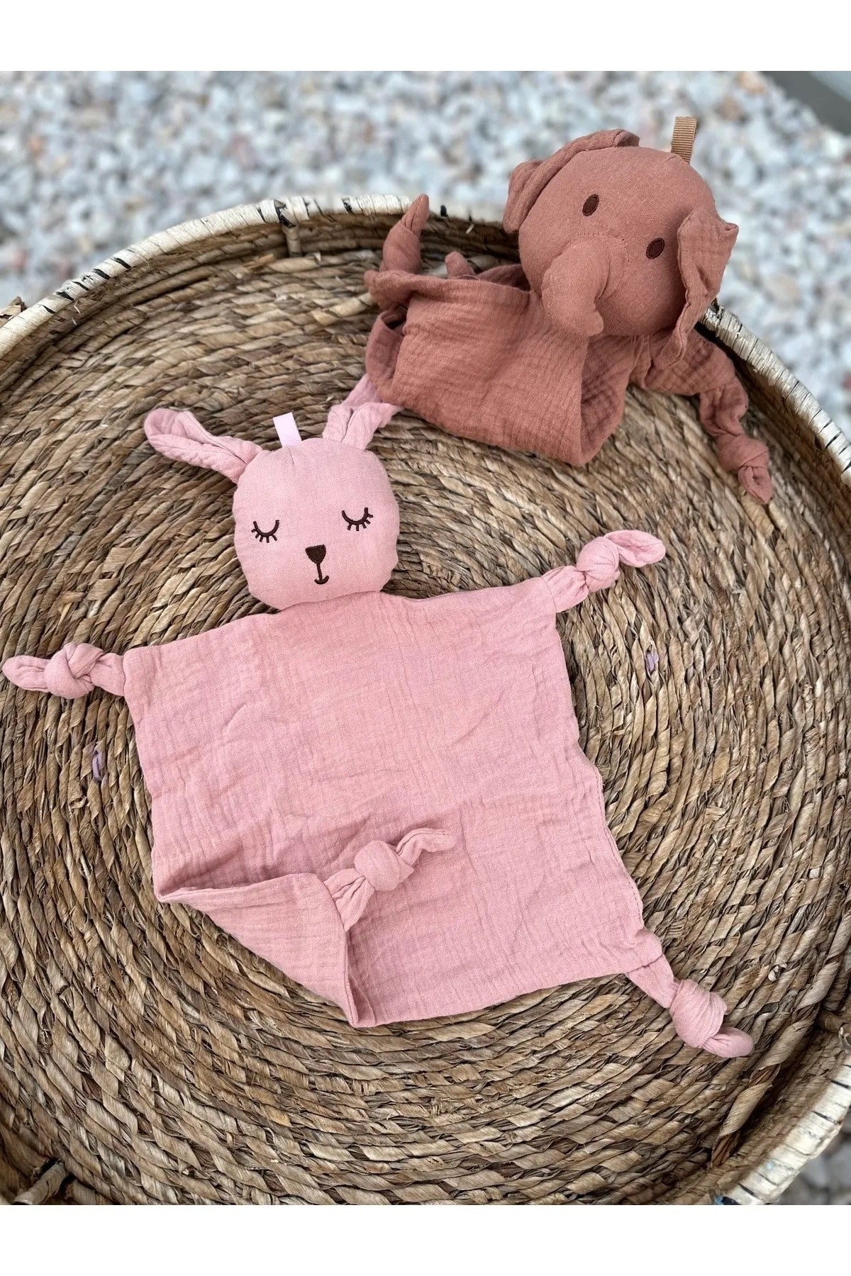 Çıngıraklı Tavşan Figürlü Muslin Bebek Uyku Arkadaşı