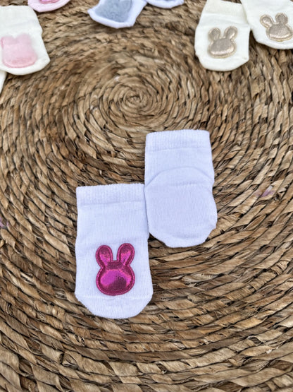 Krem Tüylü Tavşan Objeli Eğlenceli Bebek Çorabı