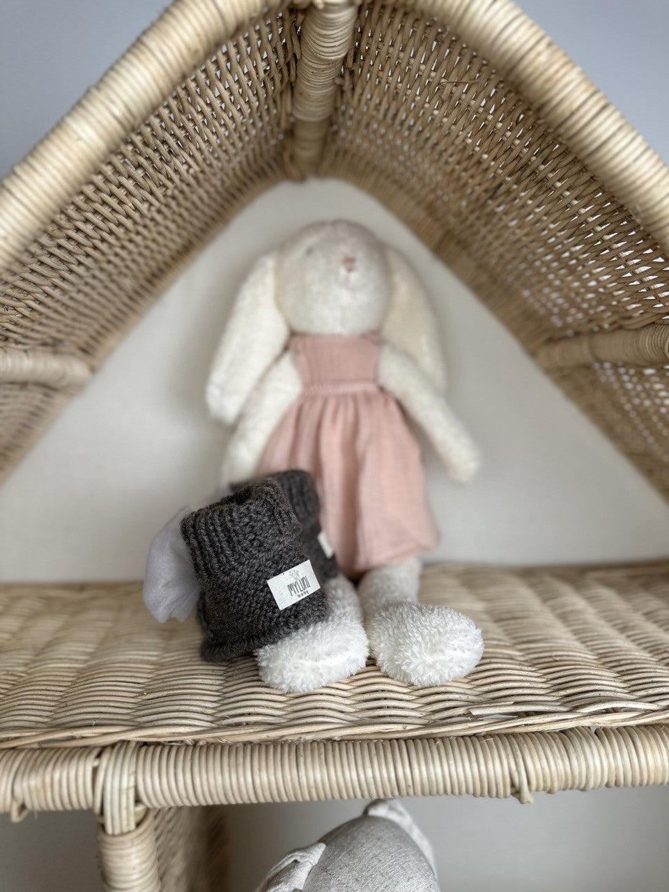 Antrasit Handmade Tül Fiyonk Detaylı Kız Bebek Patik