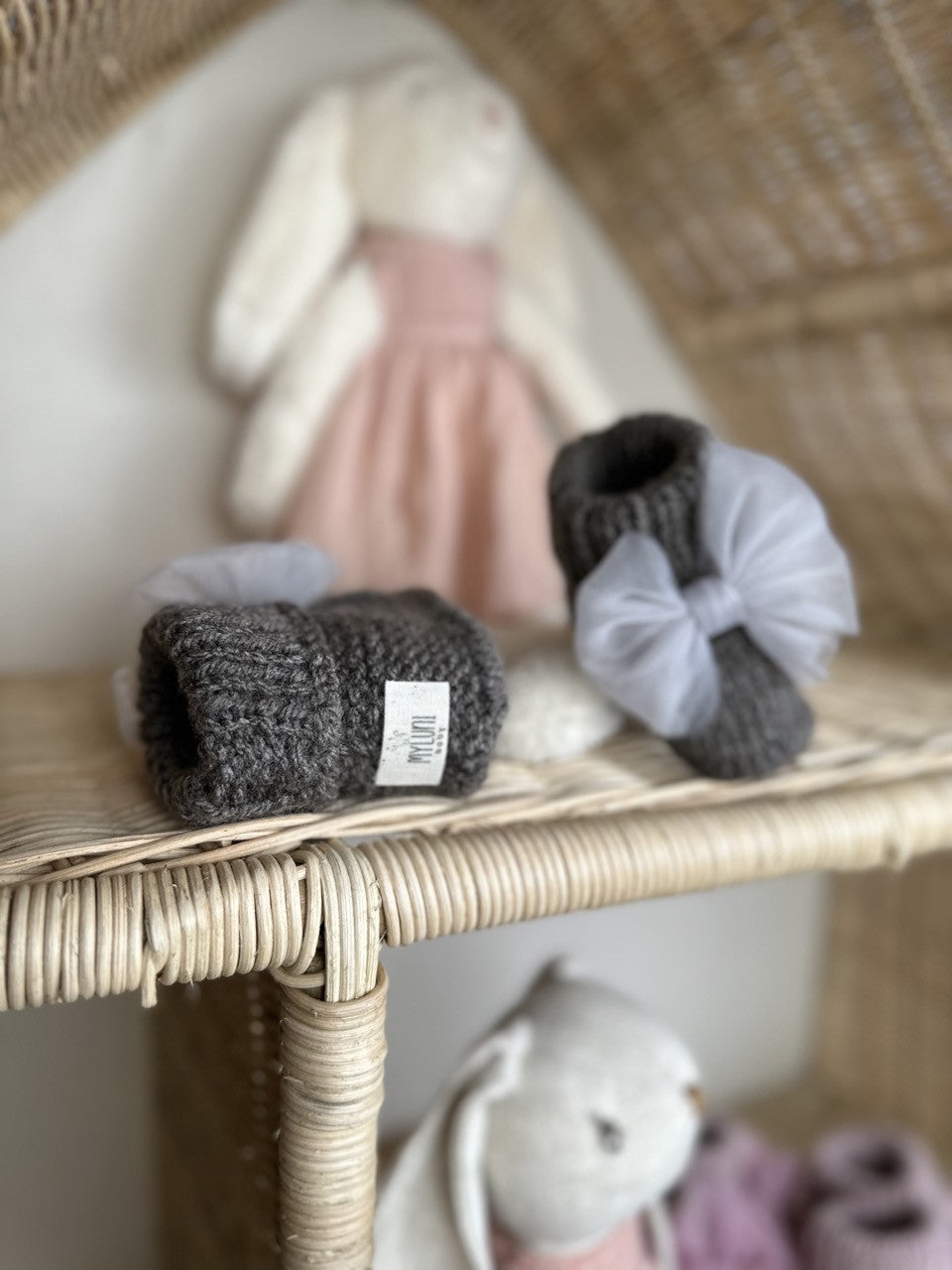 Antrasit Handmade Tül Fiyonk Detaylı Kız Bebek Patik