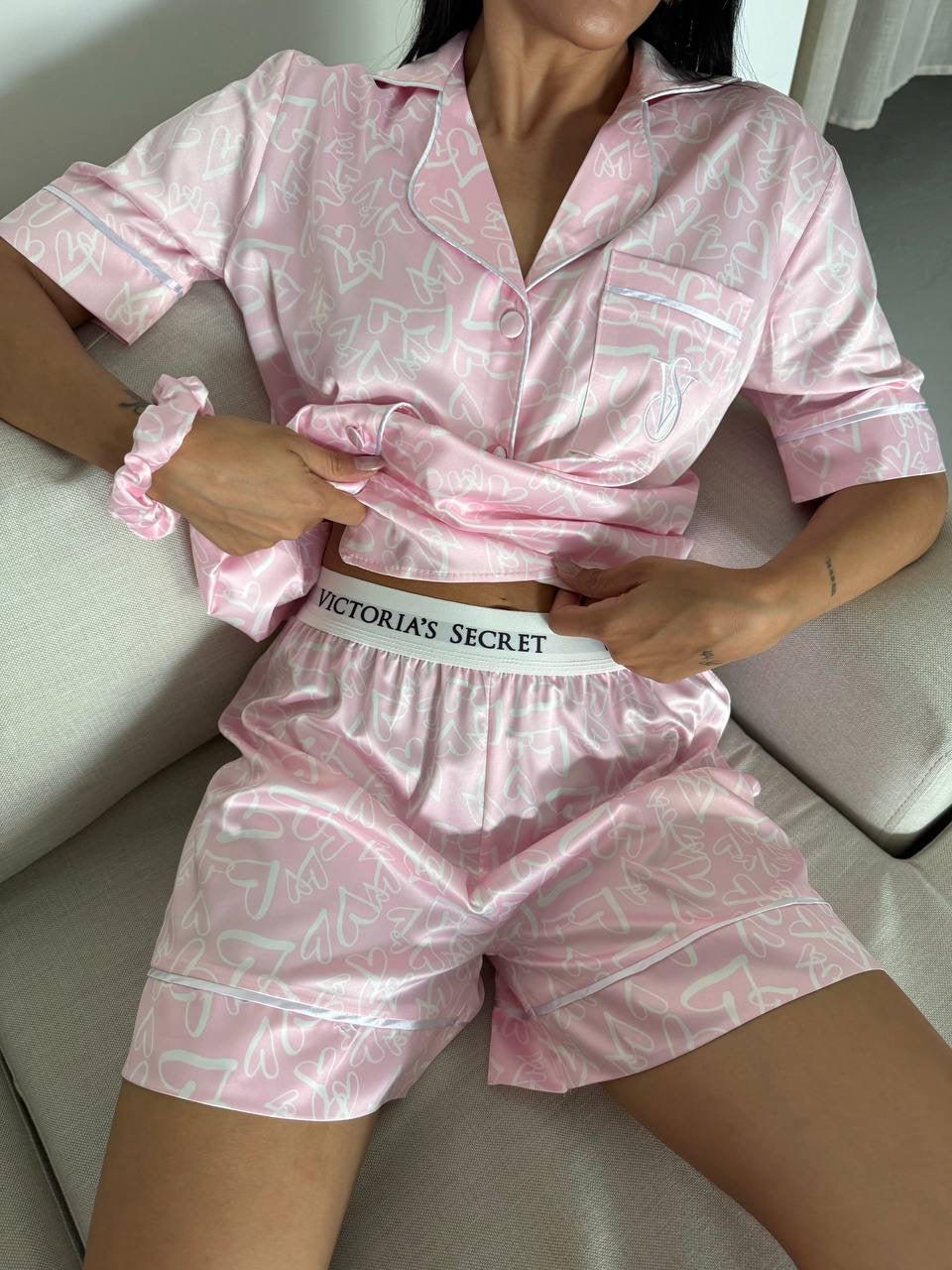 Toz Pembe Kalp Desen Saten Vs Kadın Pijama Takımı