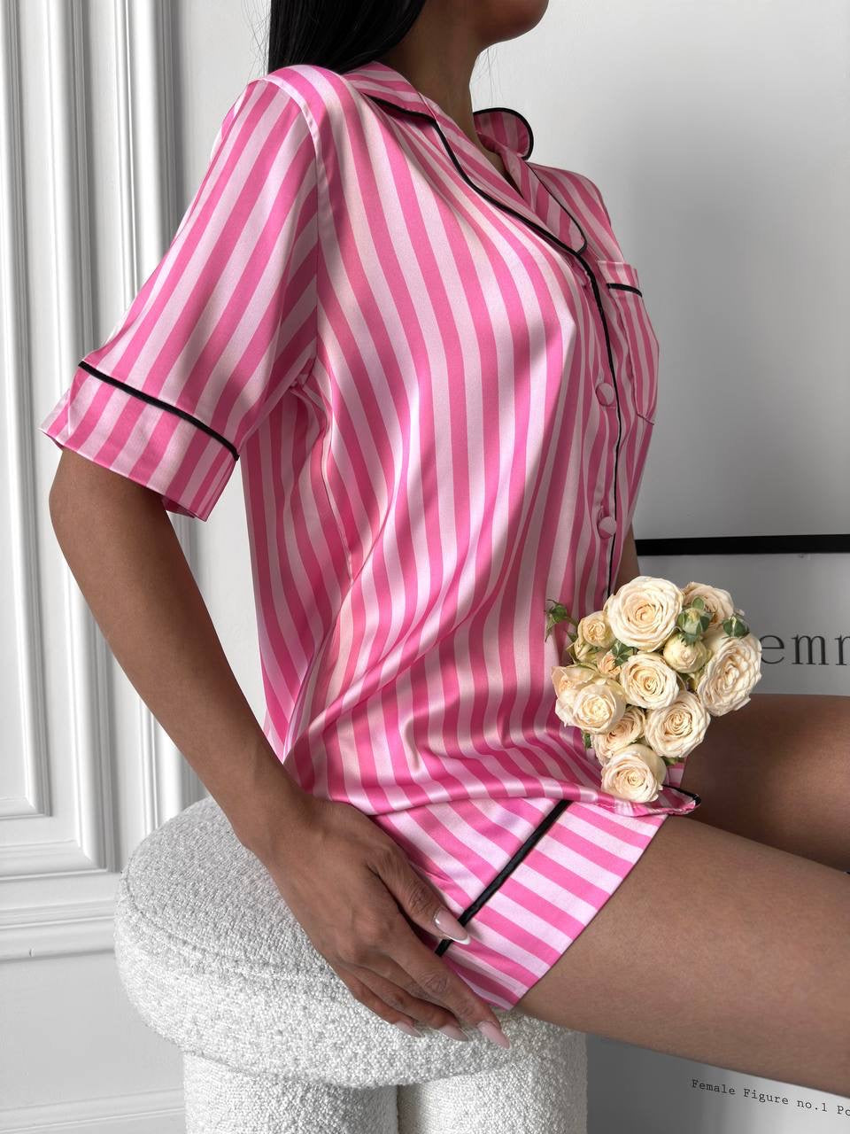 Pembe Tonlu Çizgili Saten Şortlu Kadın Pijama Takımı