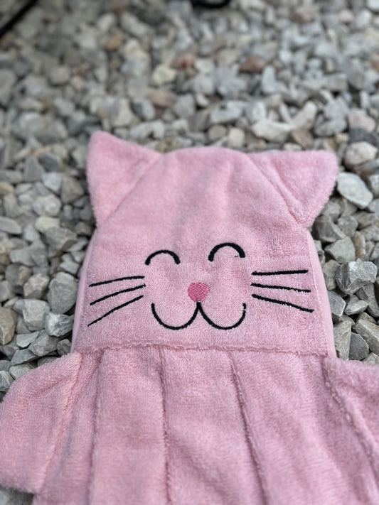 Pembe Hayvan Figürlü Eğlenceli Çocuk Havlusu
