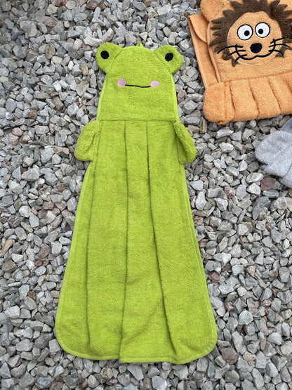 Yeşil Hayvan Figürlü Eğlenceli Çocuk Havlusu