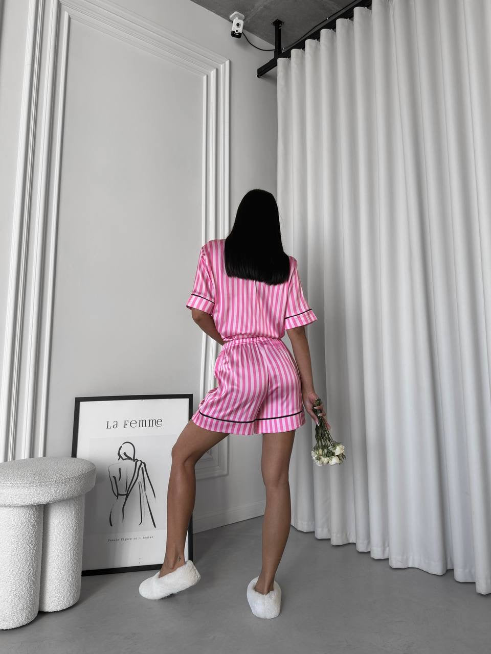 Pembe Tonlu Çizgili Saten Şortlu Kadın Pijama Takımı