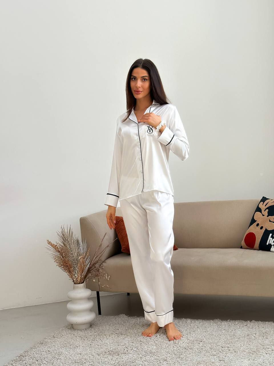 Beyaz Saten Kadın Pijama Takımı