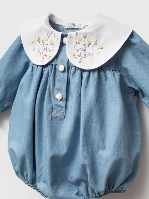 Ay Yaka Nakışlı Denim Kız Bebek Romper