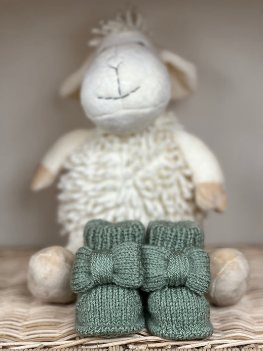 Yeşil Handmade Örgü Fiyonk Detaylı Kız Bebek Patik