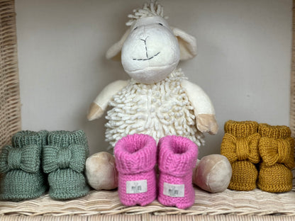 Yeşil Handmade Örgü Fiyonk Detaylı Kız Bebek Patik
