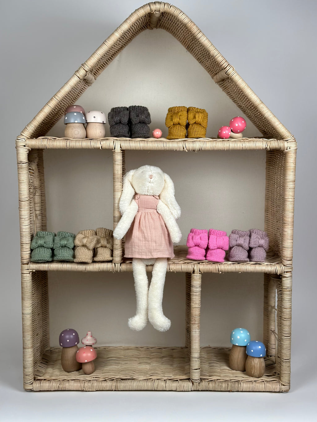 Bej Handmade Örgü Fiyonk Detaylı Kız Bebek Patik
