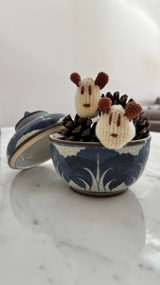 Krem Handmade Kulak Figürlü Bebek Patiği
