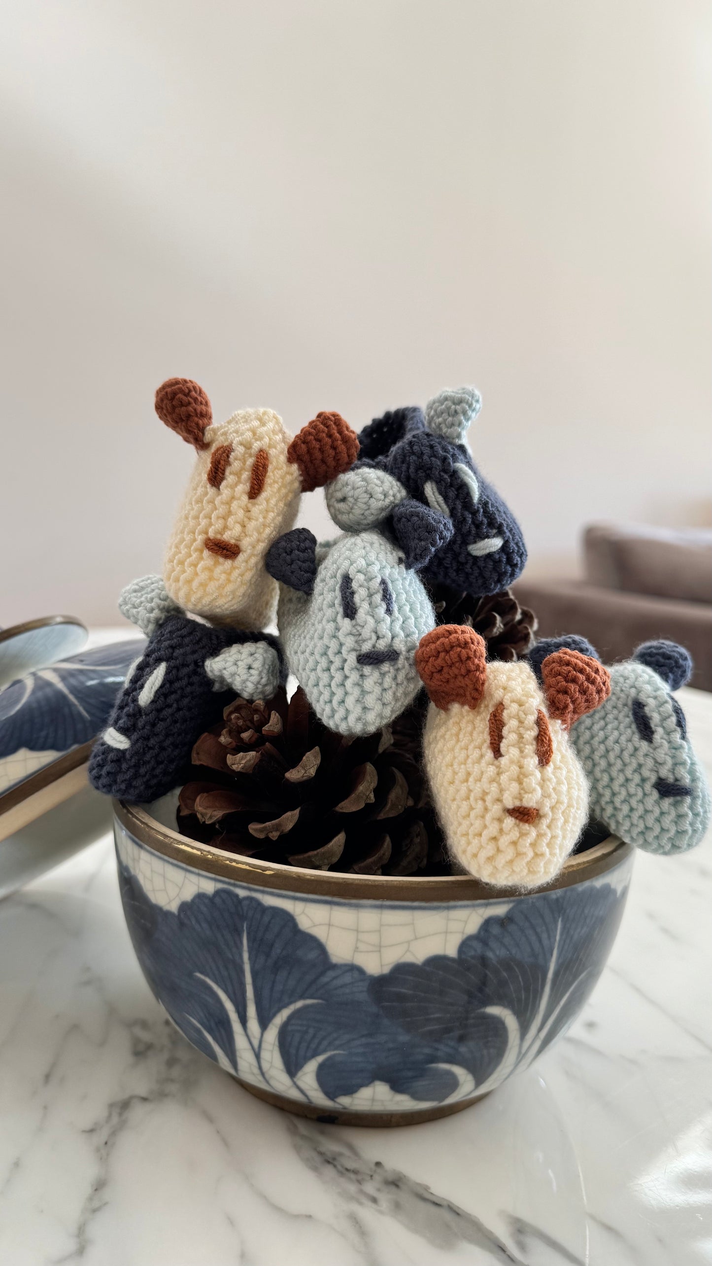Krem Handmade Kulak Figürlü Bebek Patiği