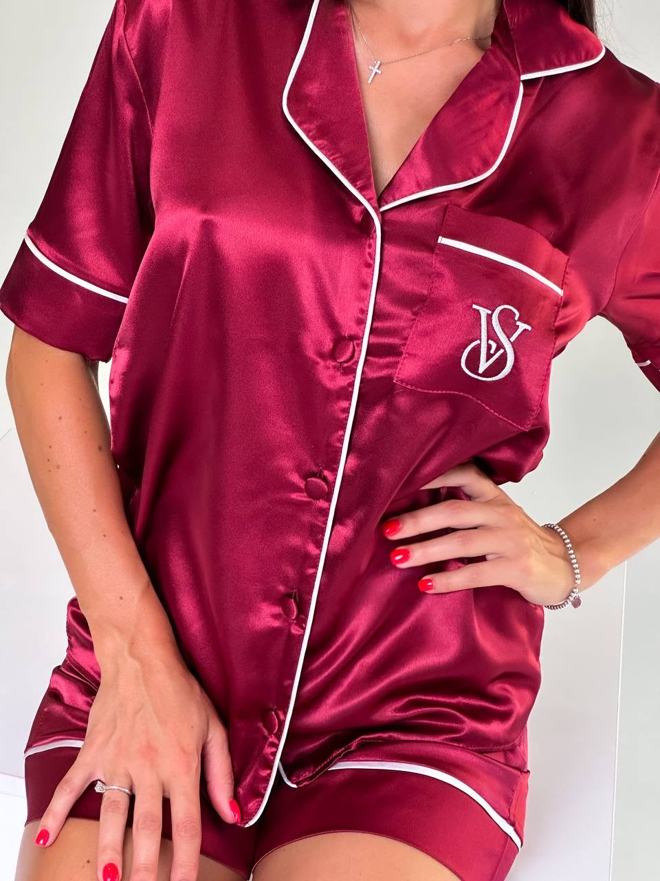 Vişne Çürüğü Saten Gömlek Şortlu VS Kadın Pijama Takımı