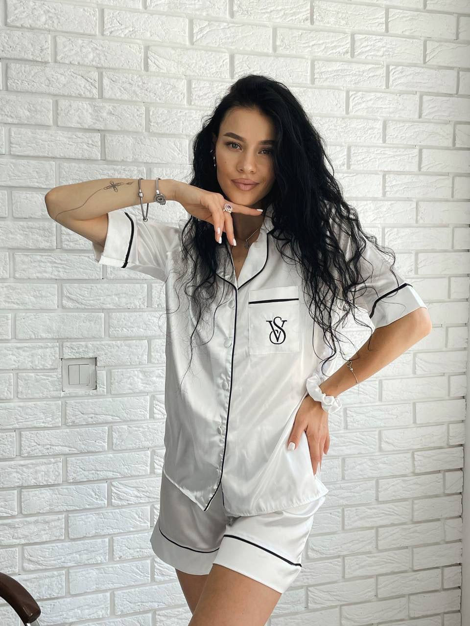 Beyaz Saten Gömlek Şortlu VS Kadın Pijama Takımı