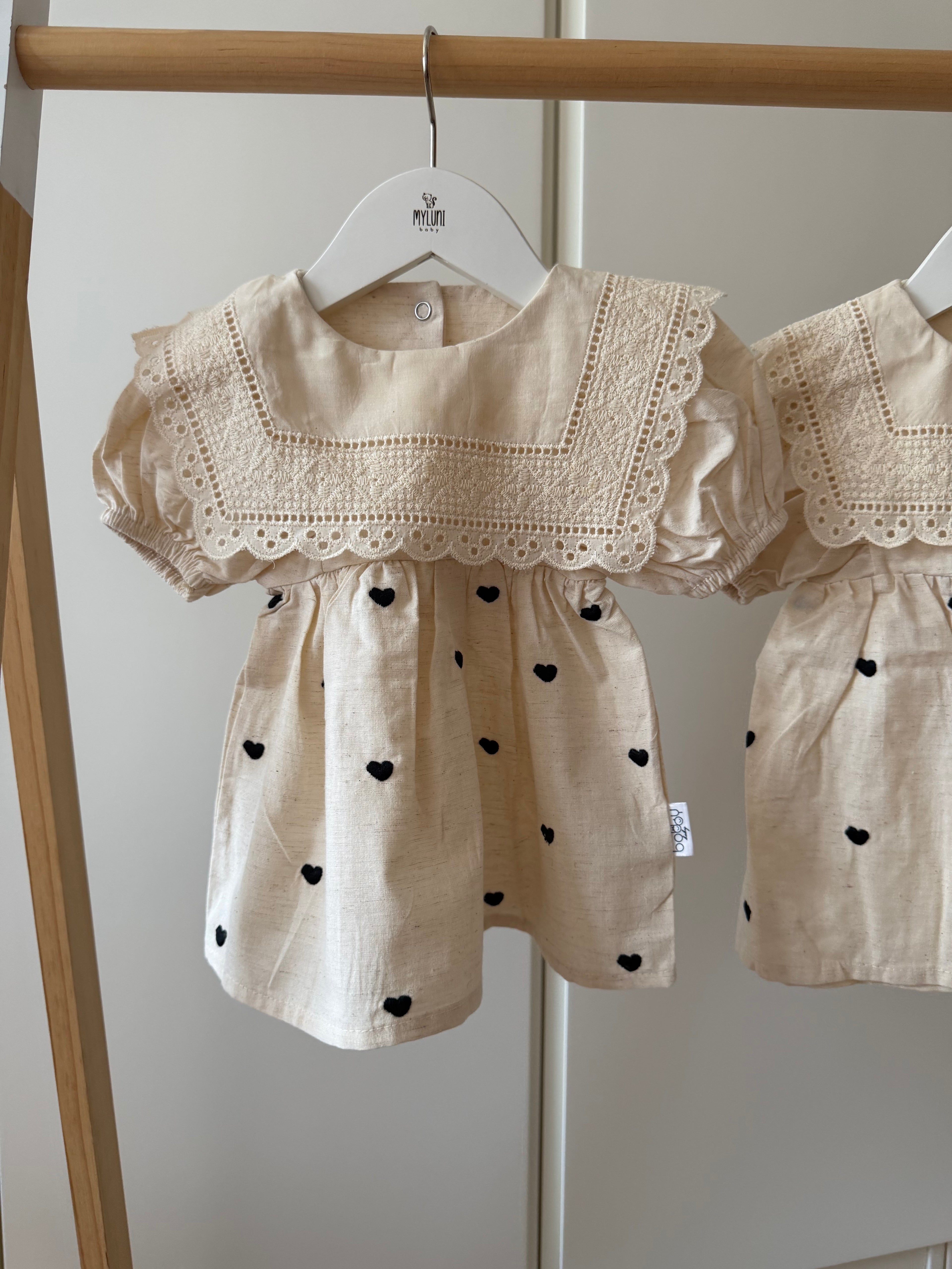 Rosalie Kalp Nakışlı Kız Bebek Elbise