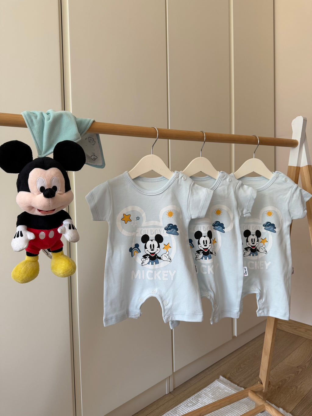 Mickey Mouse Baskılı Erkek Bebek Tulum