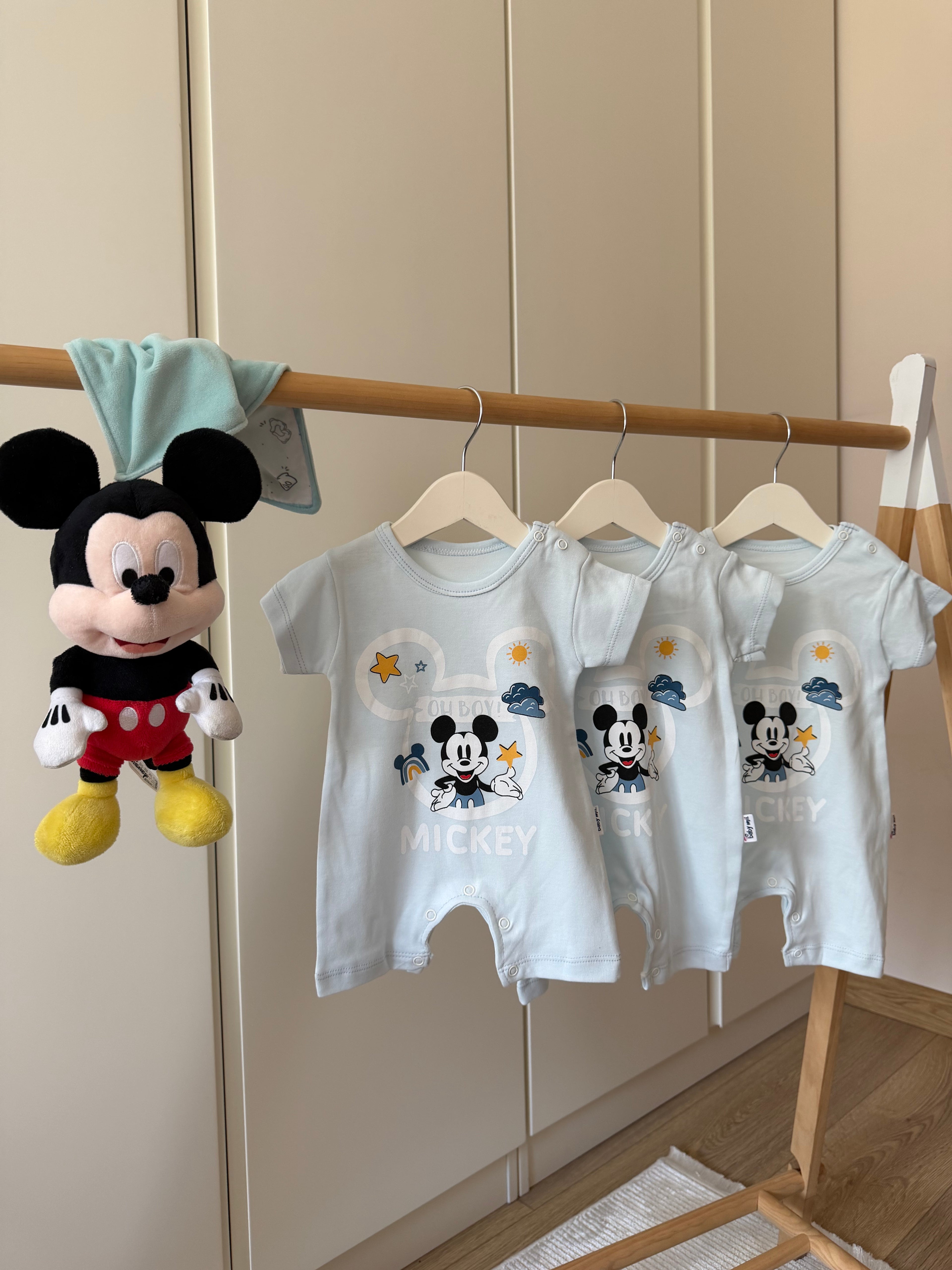 Mickey Mouse Baskılı Erkek Bebek Tulum