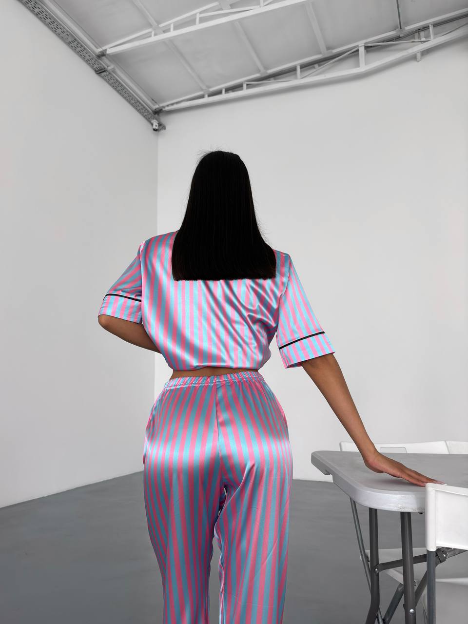 Pembe Çizgili Saten Kısa Kollu Gömlek VS Kadın Pijama Takımı