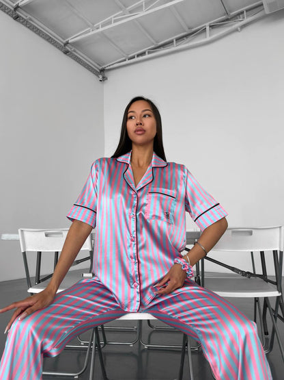 Pembe Çizgili Saten Kısa Kollu Gömlek VS Kadın Pijama Takımı