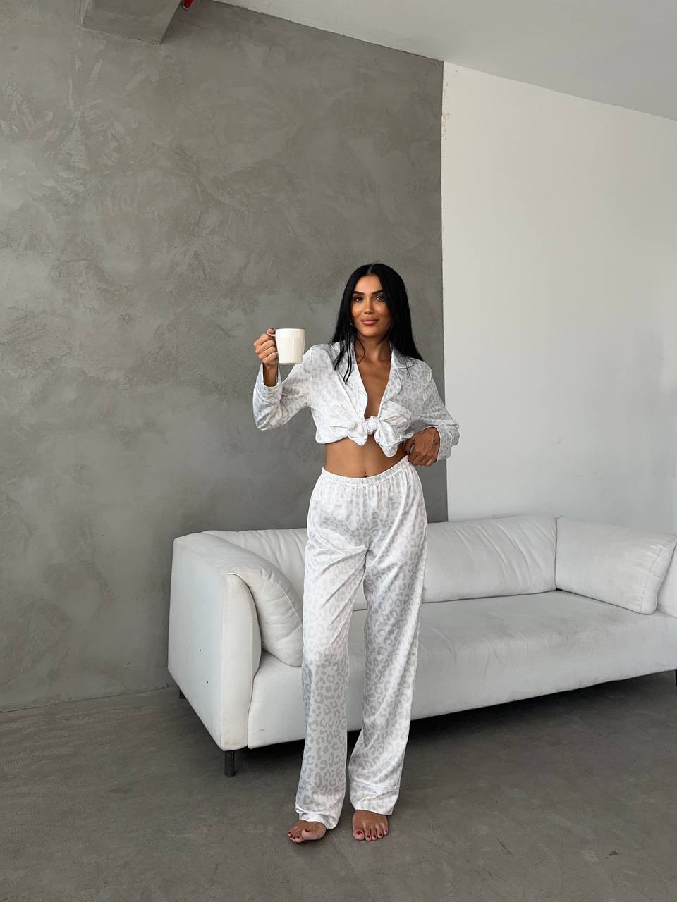Beyaz Leopar Desenli Saten Gömlek Kadın Pijama Takımı