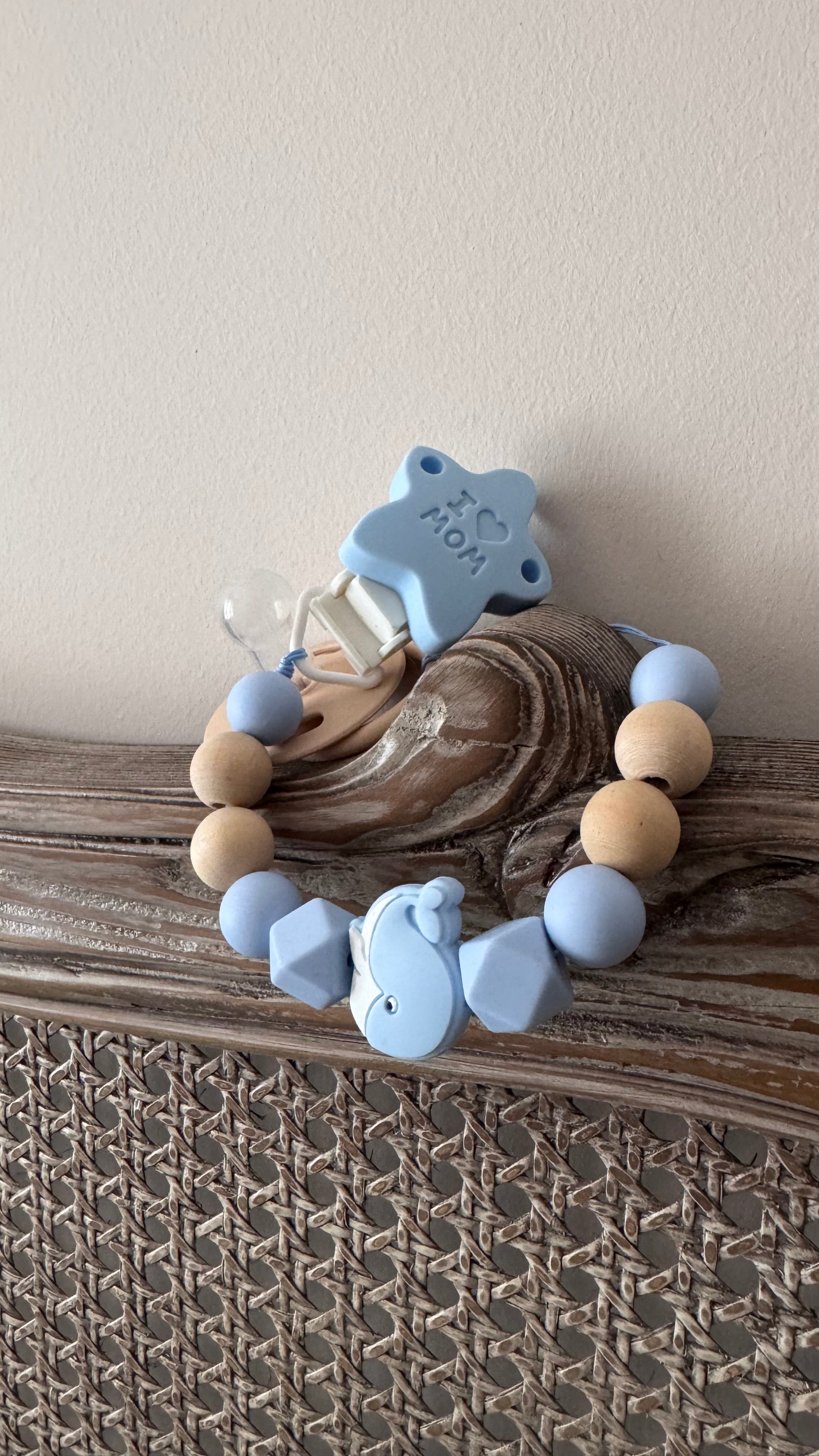 ''I Mum'' Figürlü Silikon Boncuklu Emzik Zinciri