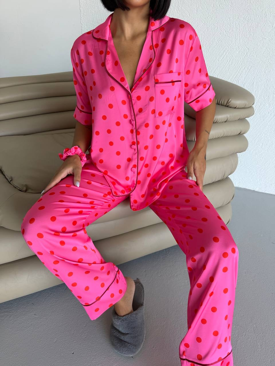 Pembe Puantiyeli Saten Kadın Pijama Takımı