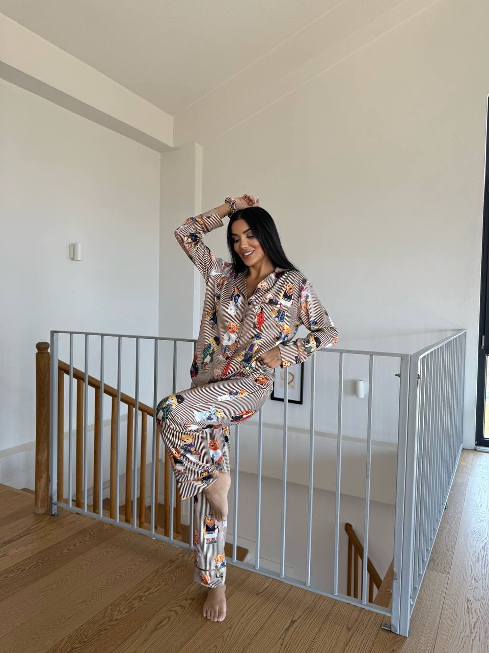 Kahverengi Çizgili Saten Ayıcık Desenli Polo RL Kadın Pijama Takımı