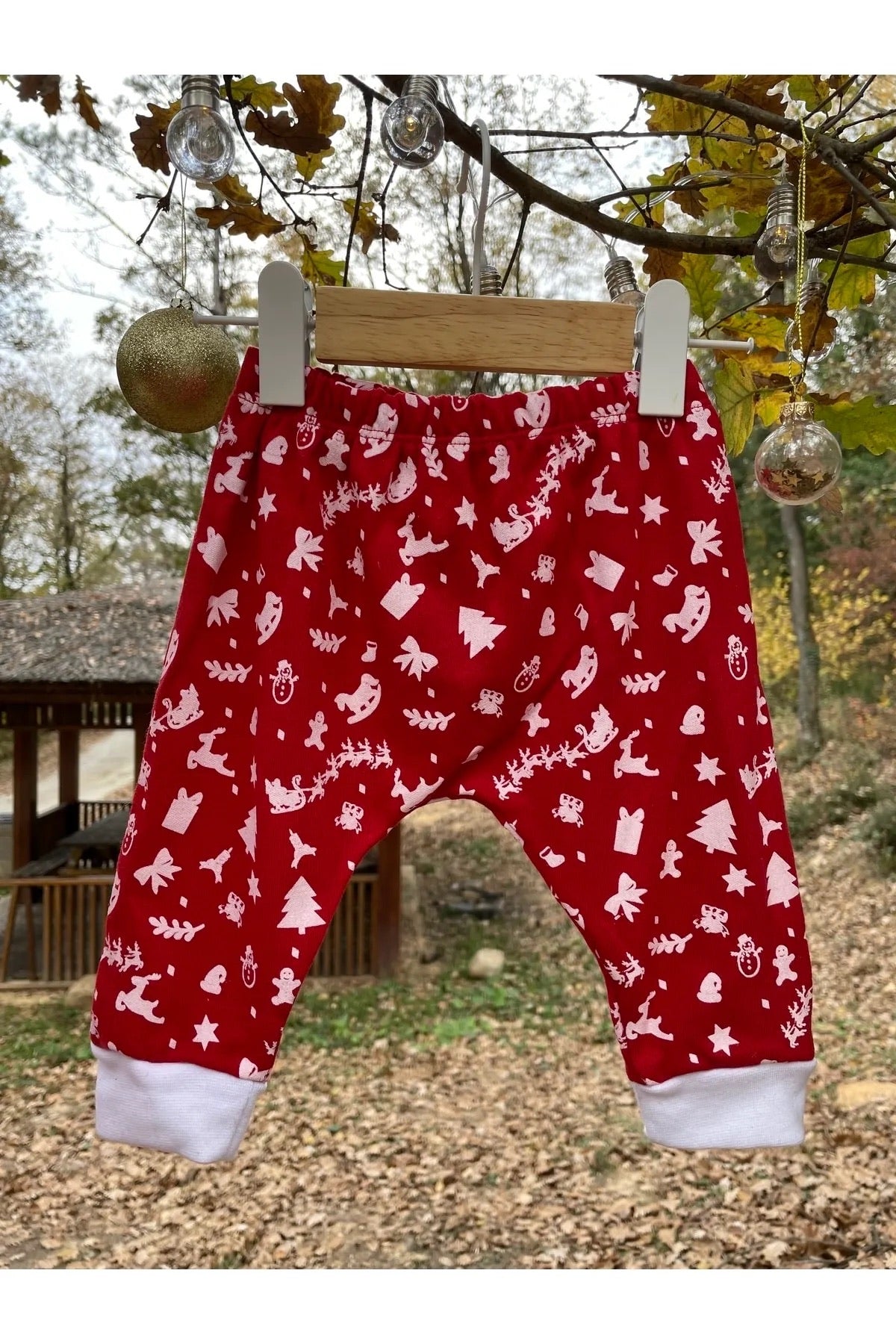 Yılbaşı Temalı Noel Baba ve Ren Geyiği Desenli 3'lü Bebek Takım